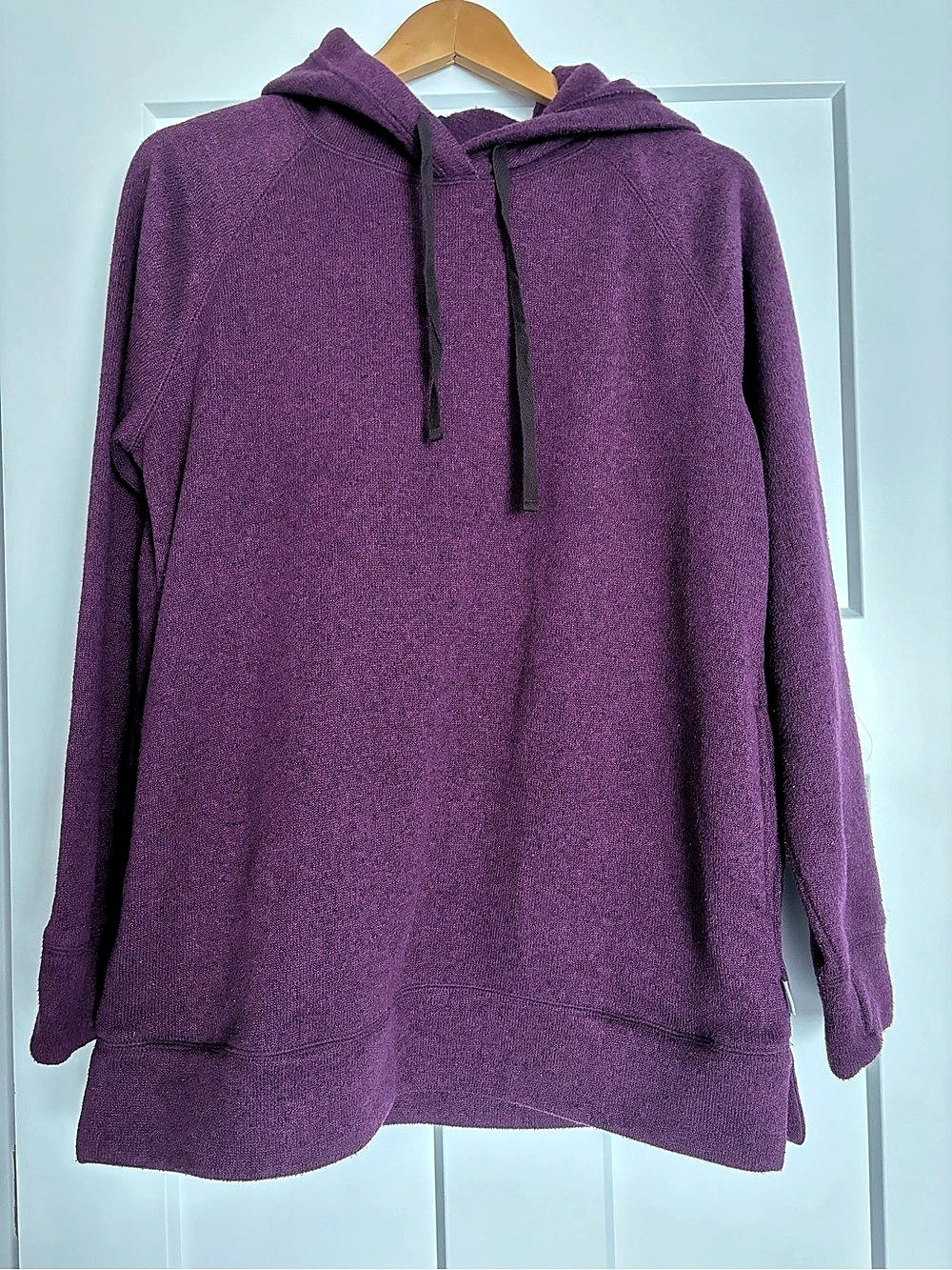 Eddie Bauer Purple Hooded Sweatshirt Size Medium